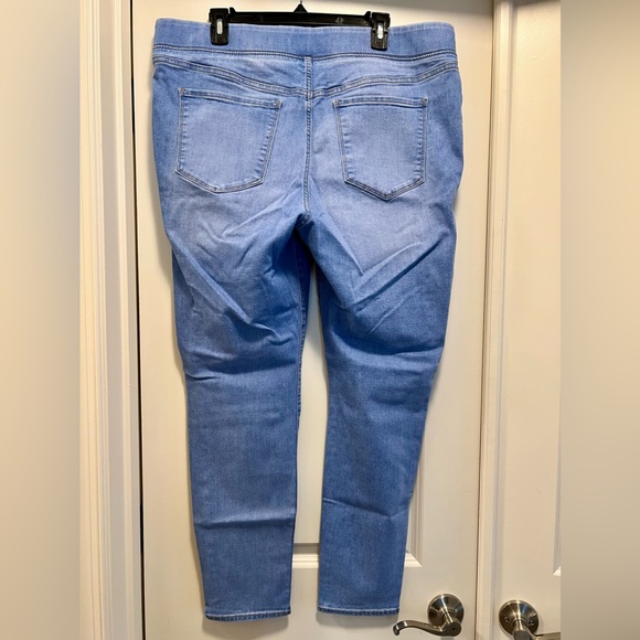 Old Navy Jeggings - Picture 2 of 2